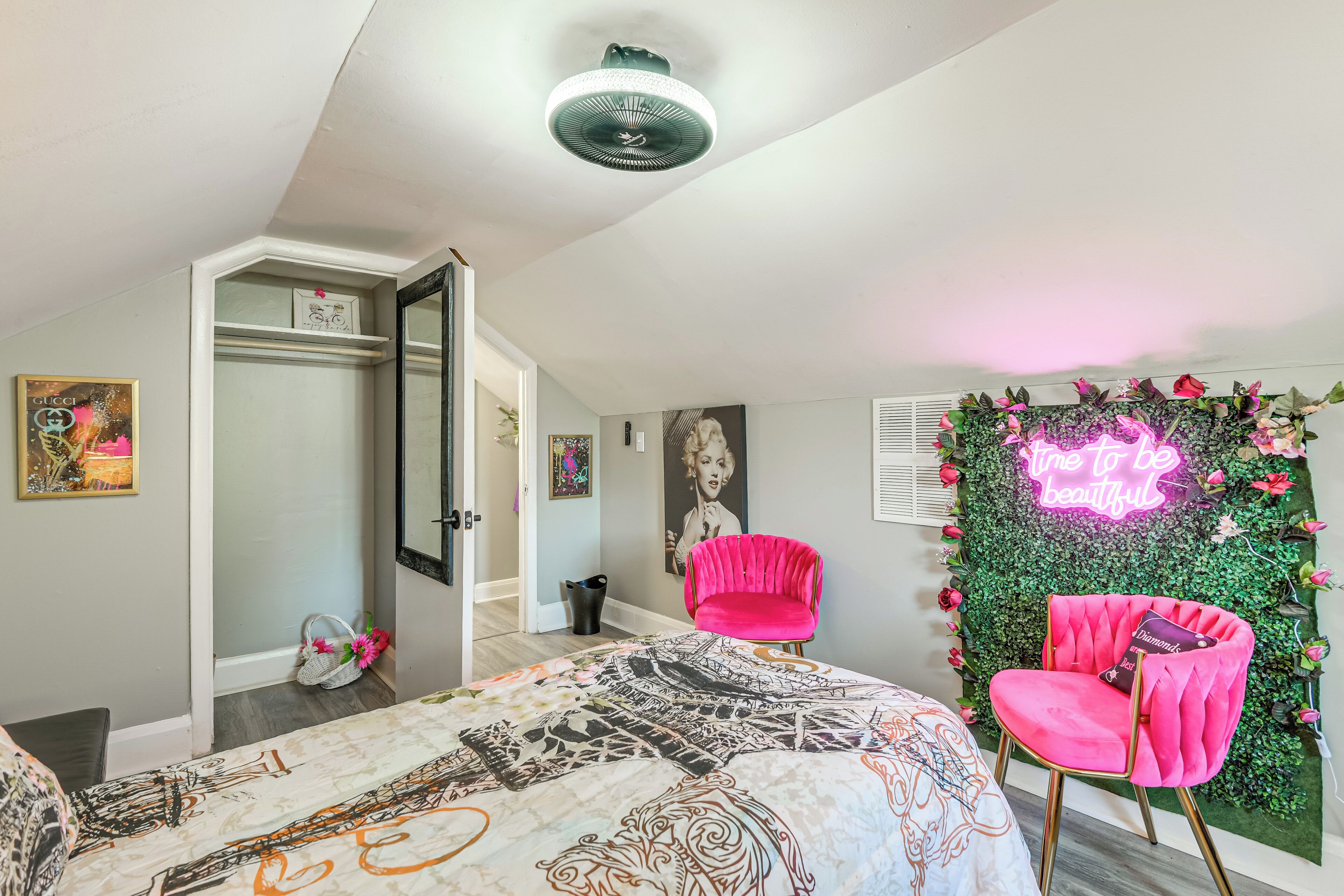 House (4 Bedrooms) | Interior