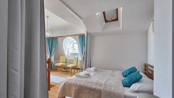 Comfort Apartment, Kitchenette, Mezzanine | Iron/ironing board, free WiFi
