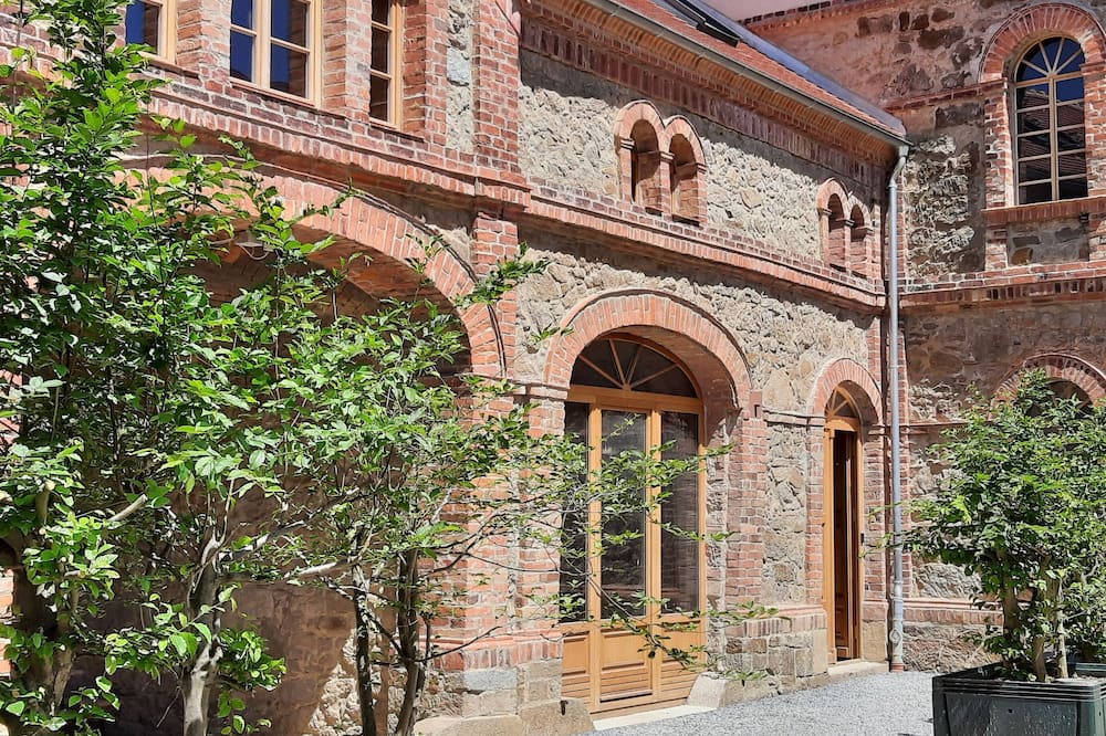 Ab 1 Person: Rittergut mit Kamin, Fasssauna und mehr Nähe Sächsische Schweiz Dresden