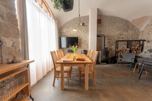 In-room safe, iron/ironing board, free WiFi, wheelchair access - Ab 1 Person: Rittergut mit Kamin, Fasssauna und mehr Nähe Sächsische Schweiz Dresden (Großharthau)