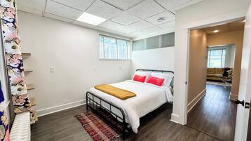 2 bedrooms, free WiFi, bed sheets