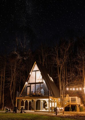 المنشأة من الخارج