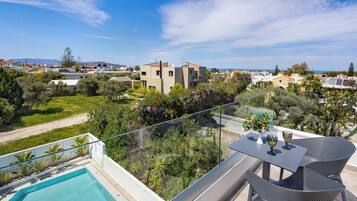 Familieleilighet, bassengutsikt | Utsikt fra rommet