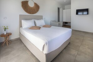 Caja de seguridad en la habitación y escritorio 