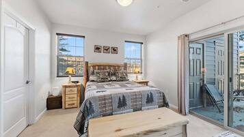 Internet, bed sheets