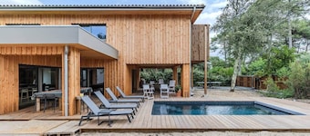 Villa 10 pers à Carreyre, piscine chauffée, clim