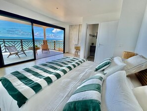 4 bedrooms, iron/ironing board, travel cot, WiFi