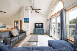 TV - 5 min Walk to Beach w/ Pool, Spa & GameRoom! (Corolla)