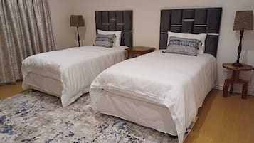 Tabla de planchar con plancha