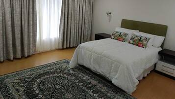 Tabla de planchar con plancha