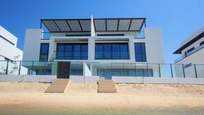 Unclassified image, 2 of 24, button - Silk Valley-4B with Private Beach Access (Al Hamriya)