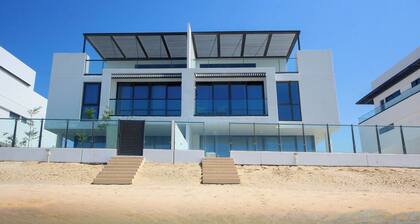 Silk Valley-4B with Private Beach Access