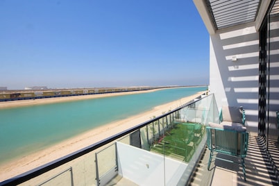 Silk Valley-4B with Private Beach Access