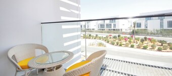 Silk Valley-4B with Private Beach Access