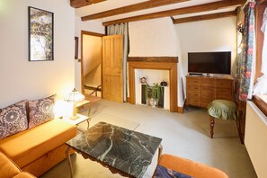 TV, DVD player, offices