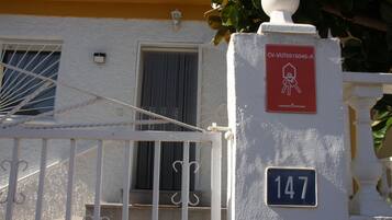 House, 2 Bedrooms, Balcony, Garden View | Exterior detail