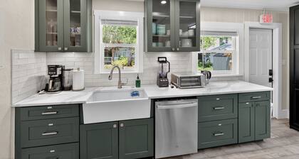 Beautiful Historic House in Downtown Sarasota, Walk to Downtown and Bay