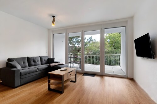 Apartments 'White House - App 1 und 2' mit privater Terrasse, Balkon und WLAN