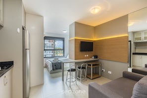 Basic Apartment - Your Complete Stay in a Building With a gym in the Best Location in Curitiba - Plas (Curitiba)