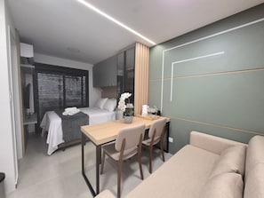 Basic Apartment - Your Complete Stay in a Building With a gym in the Best Location in Curitiba - Plas (Curitiba)