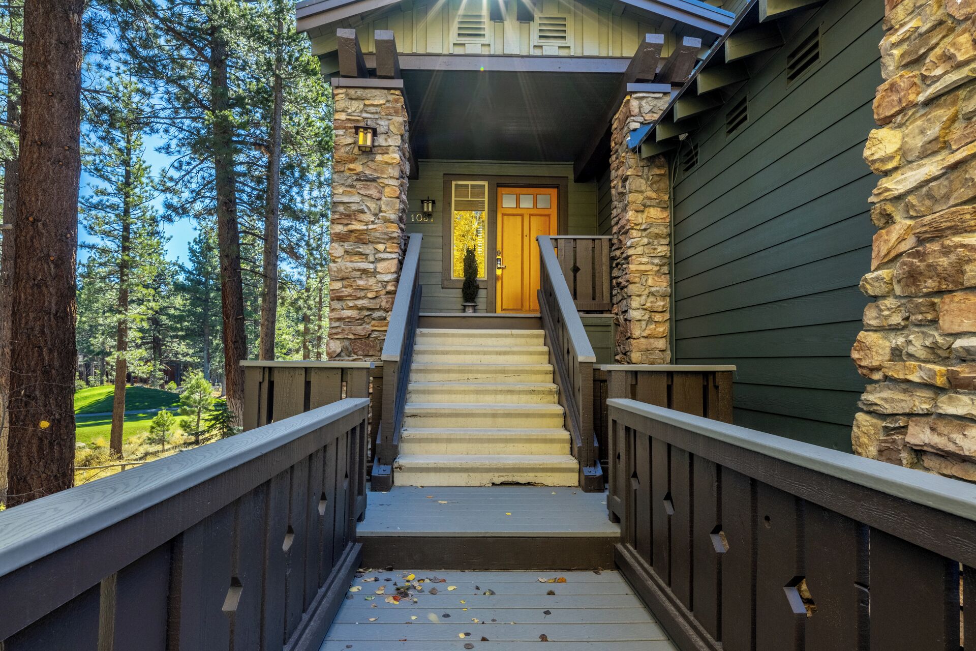 تفاصيل الفندق من الخارج