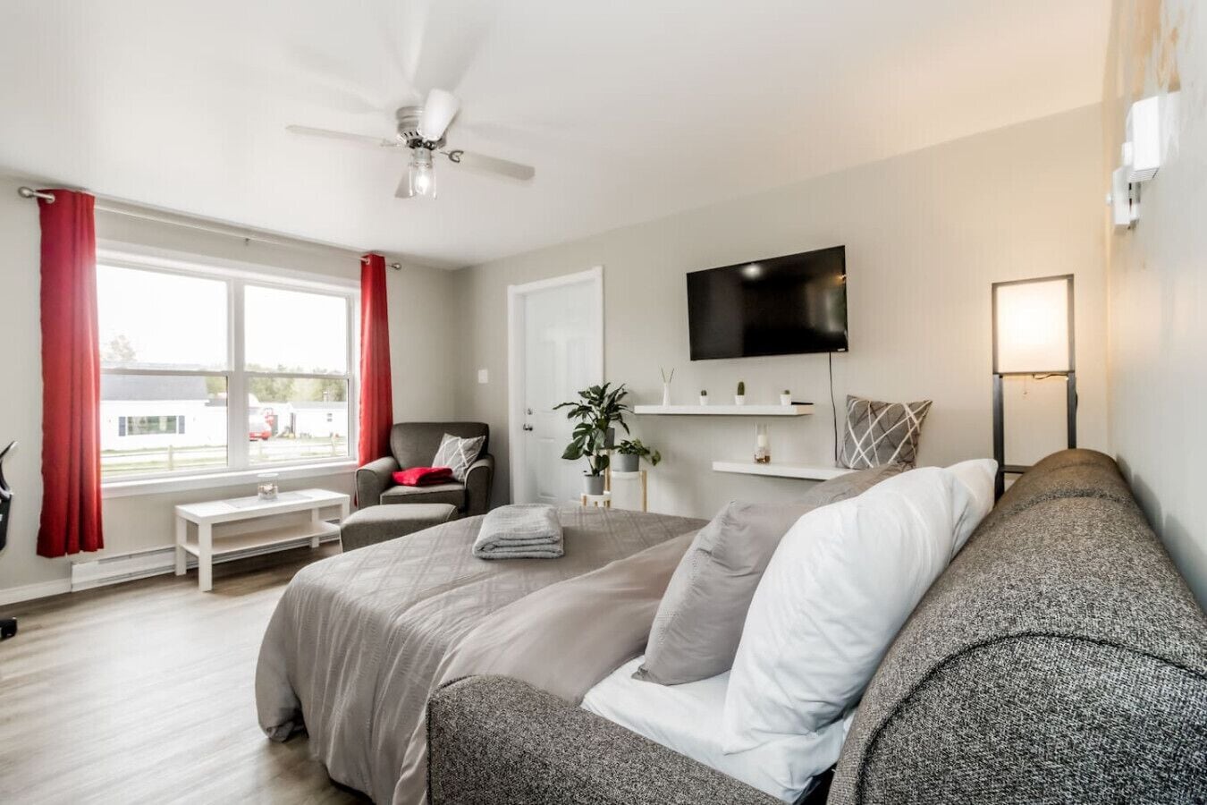 1 habitación, escritorio, cuna de viaje y wifi 