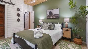 5 bedrooms, free WiFi, bed sheets