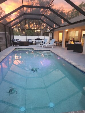 Casa, 4 habitaciones | Piscina | Una piscina al aire libre, una piscina climatizada