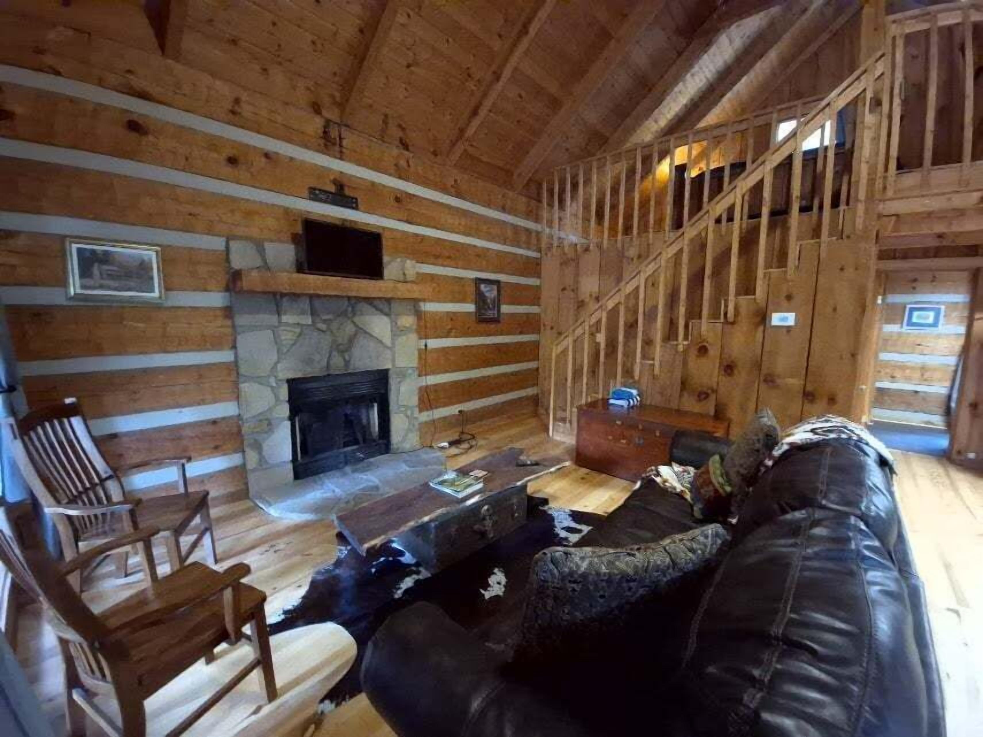 Cabin, 2 Bedrooms | Living area