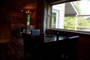 캐빈, 침실 4개 | 다이닝