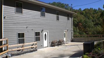 Cabin, 4 Bedrooms | Exterior