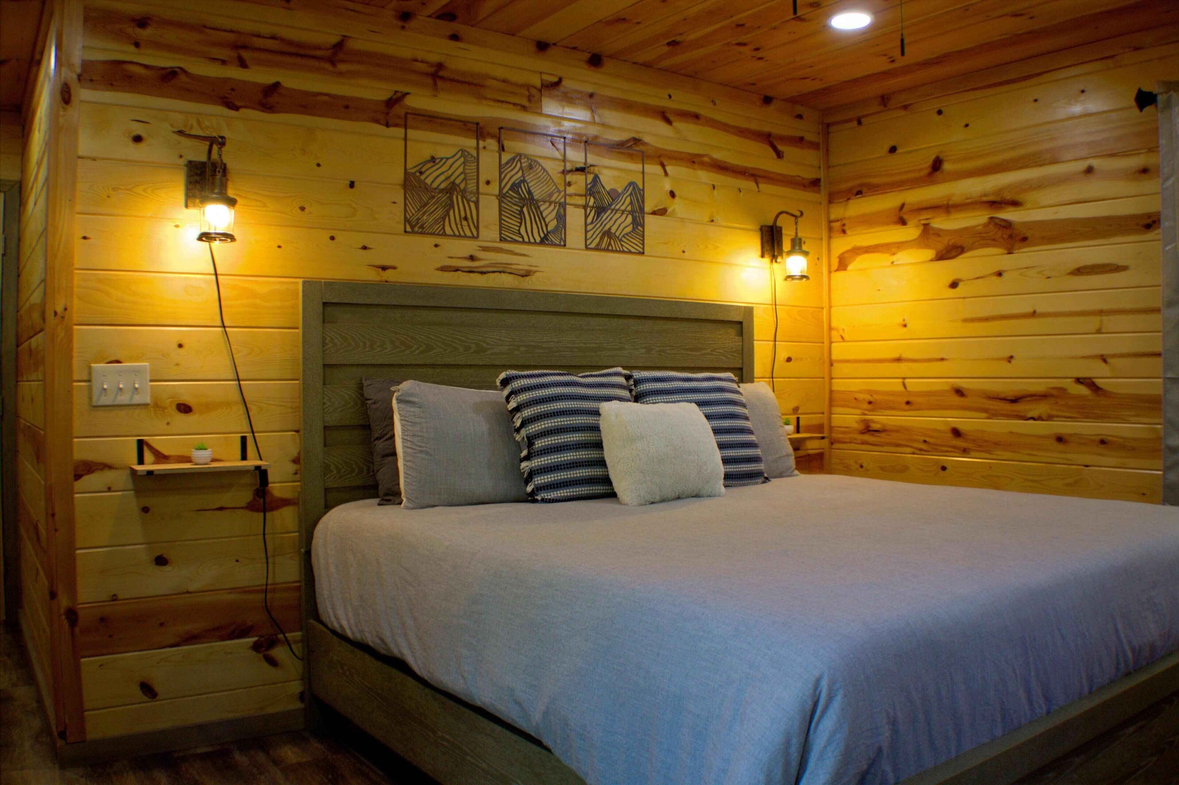 Cabin, 4 Bedrooms | 4 bedrooms, free WiFi