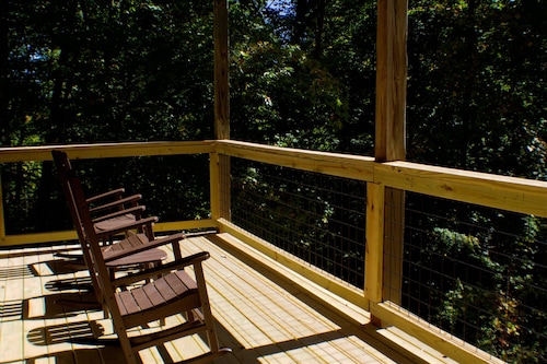 Alpine Air 3 Bedroom Cabin