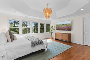 3 soverom, strykejern/-brett, reiseseng for barn og wi-fi