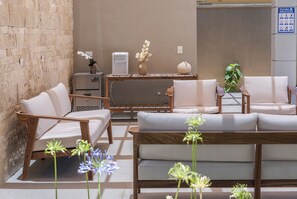 Interior detail - Solena (São Sebastião)