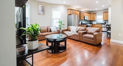 Hot Deal up to 20%, 6BR Milton, Parking & Pets - 172