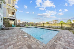 Outdoor pool - Sea Watch Unit A (Gulf Shores)