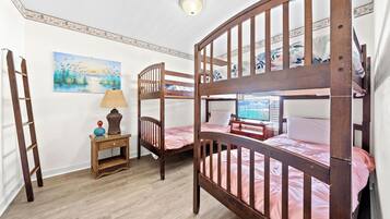 Signature-Haus, 3 Schlafzimmer, Balkon, am Strand | Individuell dekoriert, individuell eingerichtet, Bügeleisen/Bügelbrett