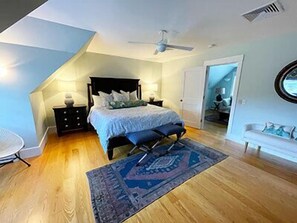 6 bedrooms, iron/ironing board, travel cot, free WiFi