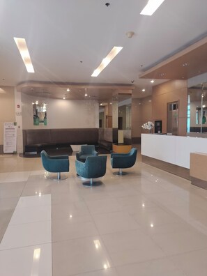 Condo, 1 Bedroom, Accessible, Private Pool | Lobby