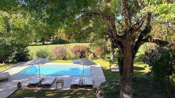 Superior Double Room, 1 King Bed, Pool View