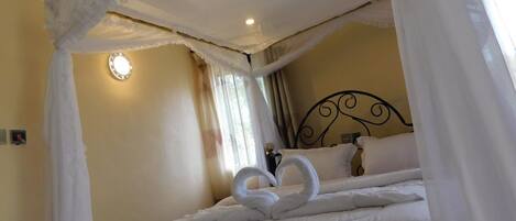 Deluxe Cottage | Free WiFi, bed sheets