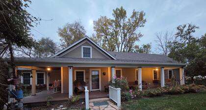 Staying at this Country Retreat Supports a Nonprofit Animal Rescue