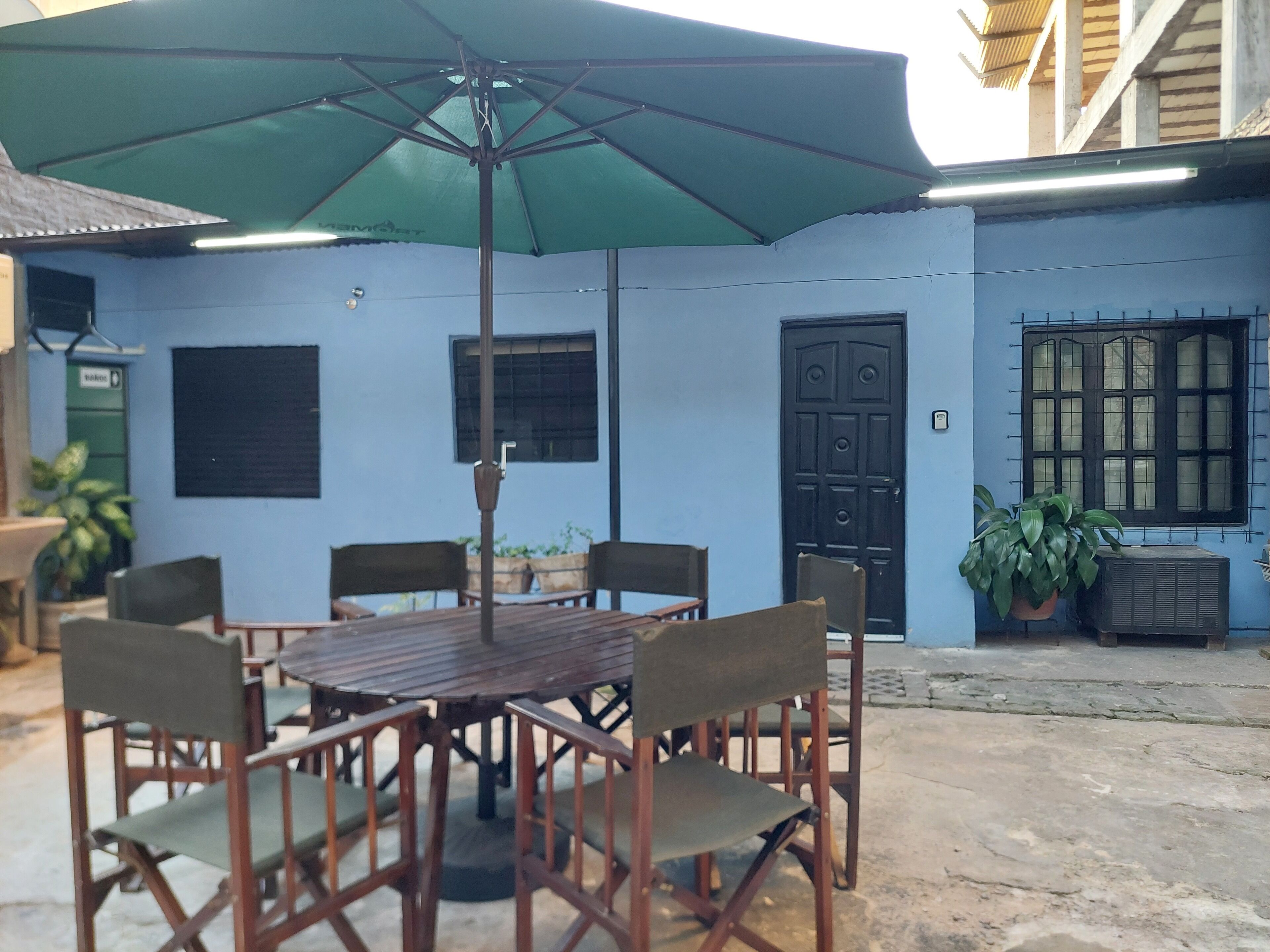 屋外ダイニングエリア