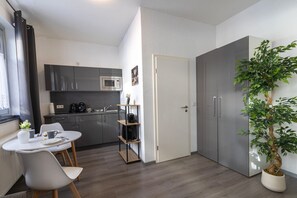 Microwave, oven, coffee/tea maker, toaster