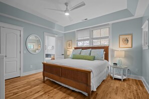 4 chambres, fer et planche à repasser, lit parapluie, Wi-Fi gratuit
