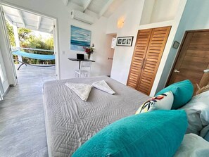 4 quartos, cofres nos quartos, ferros/tábuas de passar roupa