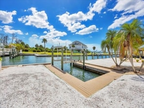 Pool - Experience waterfront vacation living (Englewood)