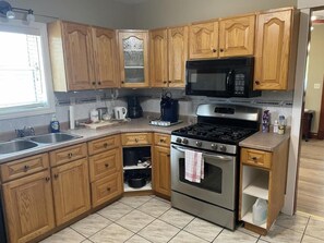 Refrigerador, microondas, horno, lavavajillas