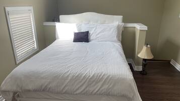 Individually decorated, individually furnished, laptop workspace